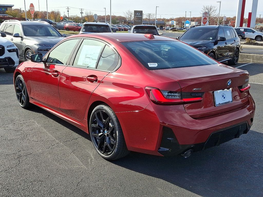Thumbnail: 2026 BMW 3 Series - 3
