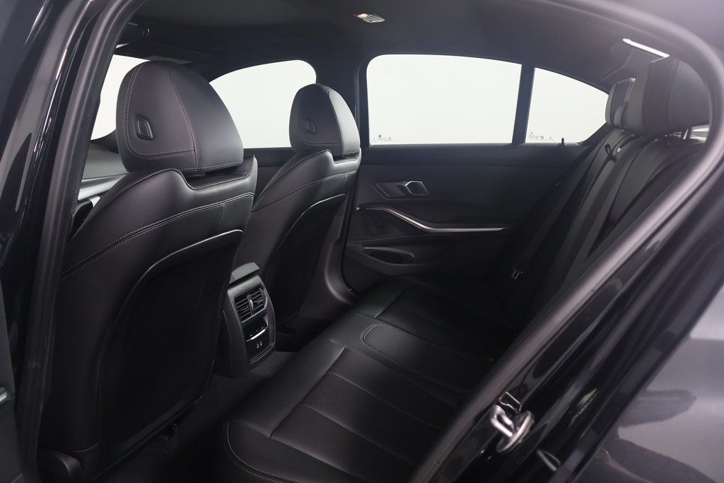 2025 BMW 3 Series 330i 6