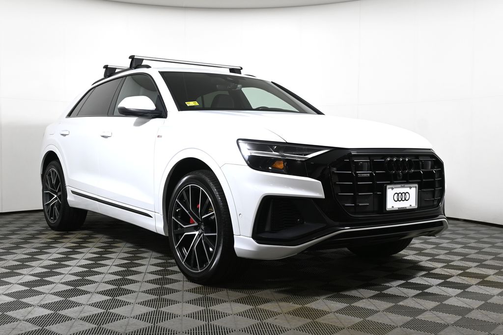 Thumbnail: 2022 Audi Q8 - 9