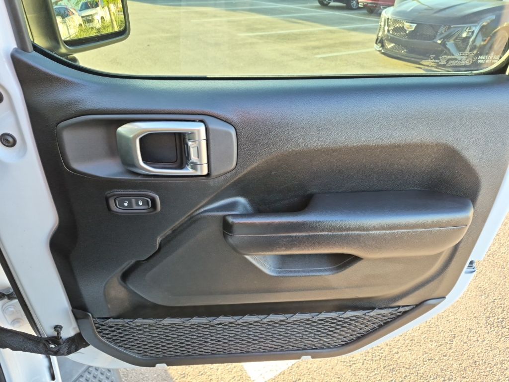 Used Car 2020 Jeep Gladiator  Sport For Sale Under $30,000 In Austin, Texas