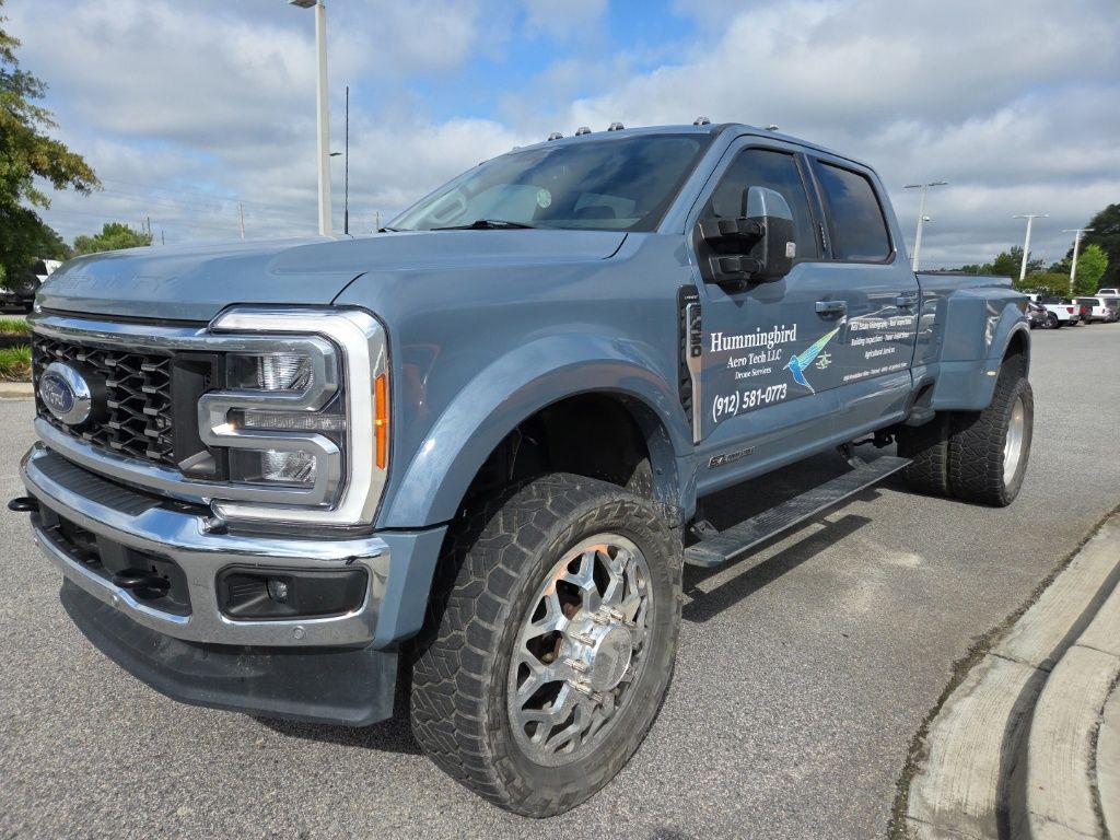 2023 Ford F-450 Super Duty LARIAT