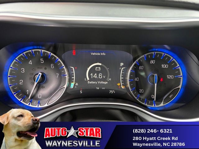 2026 Chrysler Pacifica Limited - Photo 9