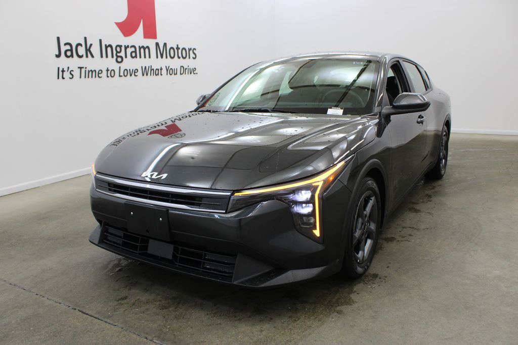 used 2025 Kia K4 car, priced at $18,999
