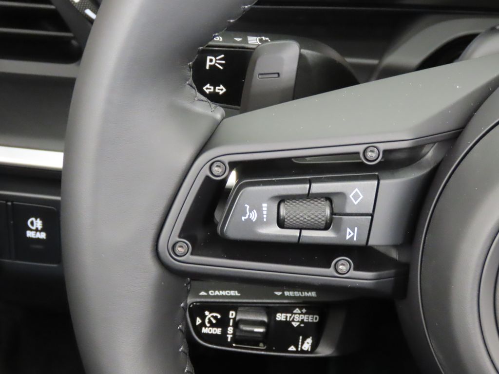 Thumbnail: 2026 Porsche 911 - 28