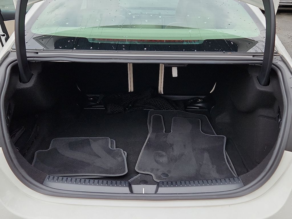 Thumbnail: 2025 Mercedes-Benz E-Class - 29