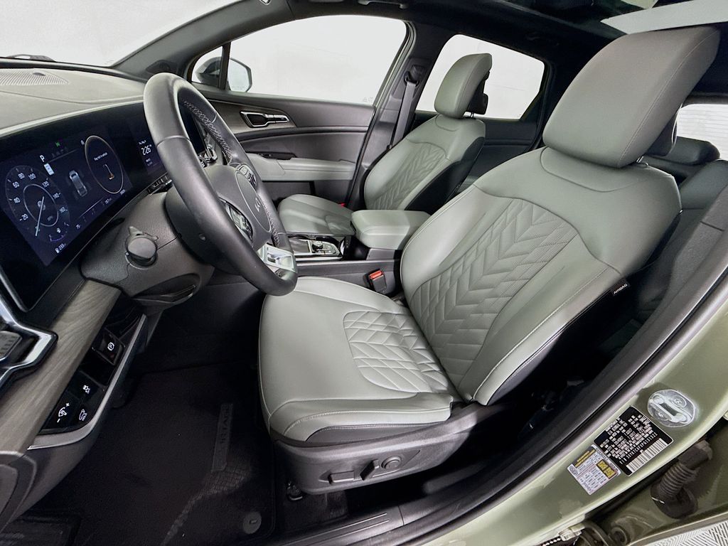 Thumbnail: 2023 Kia Sportage - 22