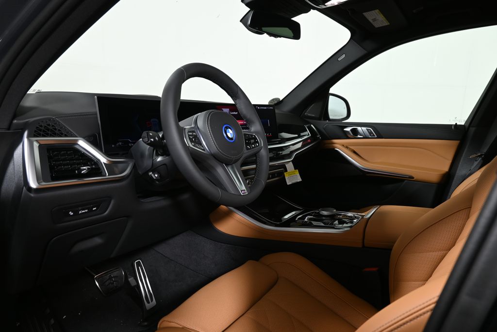 Thumbnail: 2026 BMW X5 - 15
