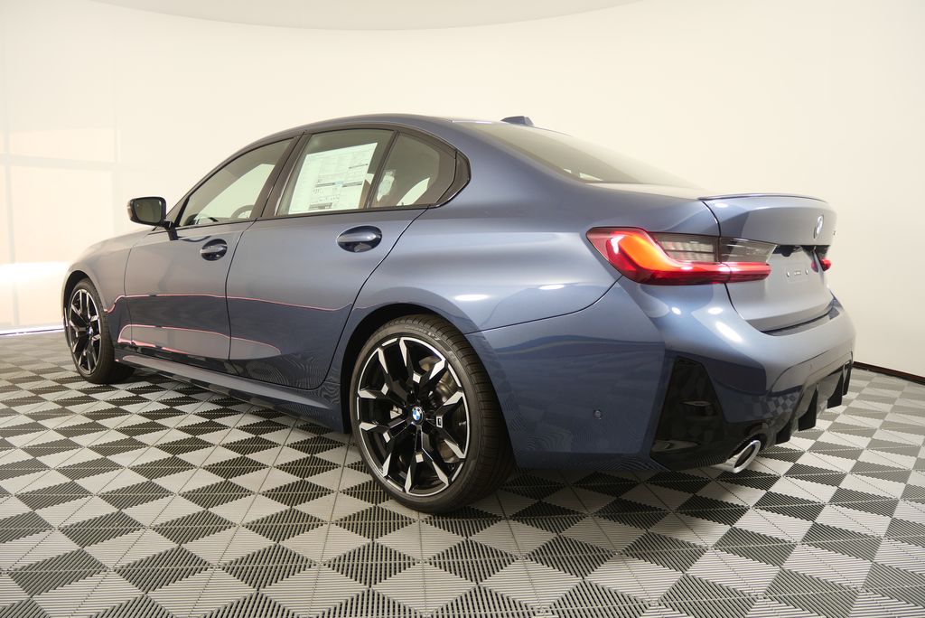 Thumbnail: 2025 BMW 3 Series - 5