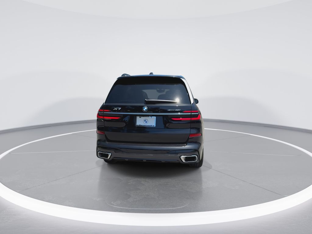 Thumbnail: 2027 BMW X7 - 7