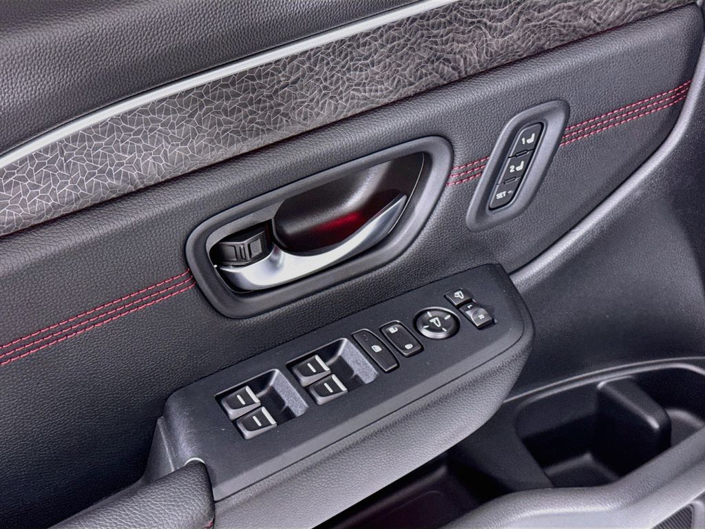 Thumbnail: 2026 Honda Pilot - 23