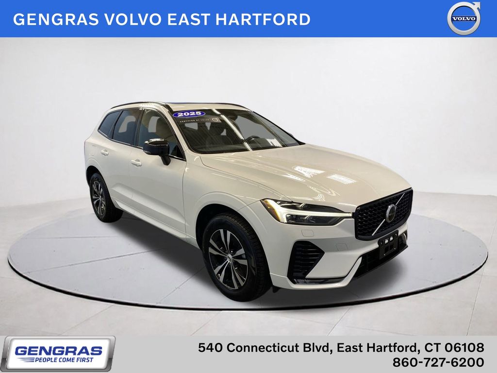 2025 Volvo XC60 B5 Core Dark Theme AWD