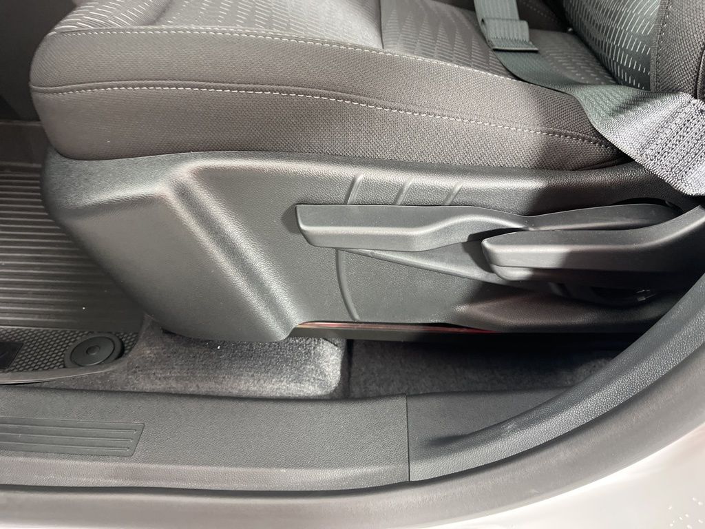 Thumbnail: 2026 Chevrolet Equinox - 23