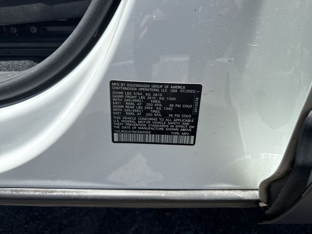 2022 Volkswagen Atlas 3.6L V6 SE w/Technology White at DeMontrond Auto Country
