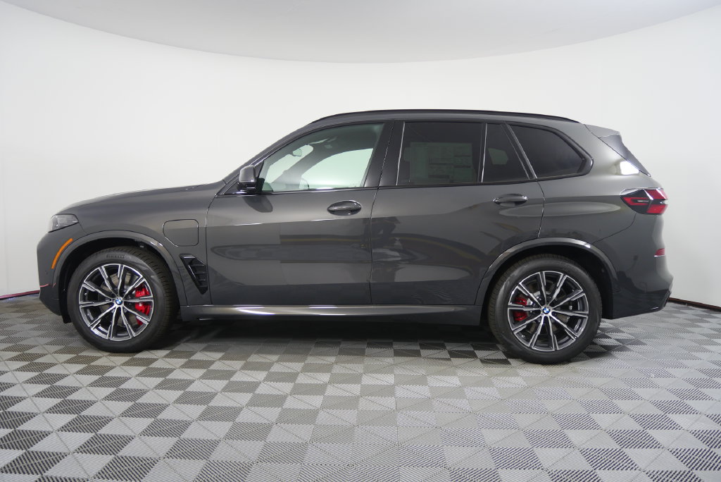 Thumbnail: 2026 BMW X5 - 7