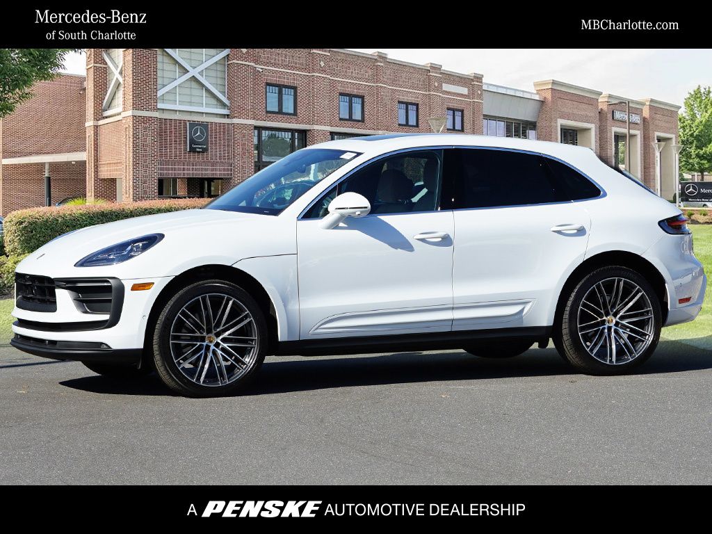 Thumbnail: 2024 Porsche Macan - 1