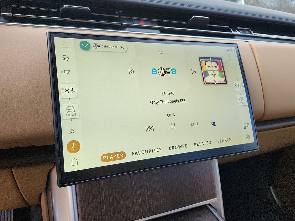 Thumbnail: 2025 Land Rover Range Rover - 18