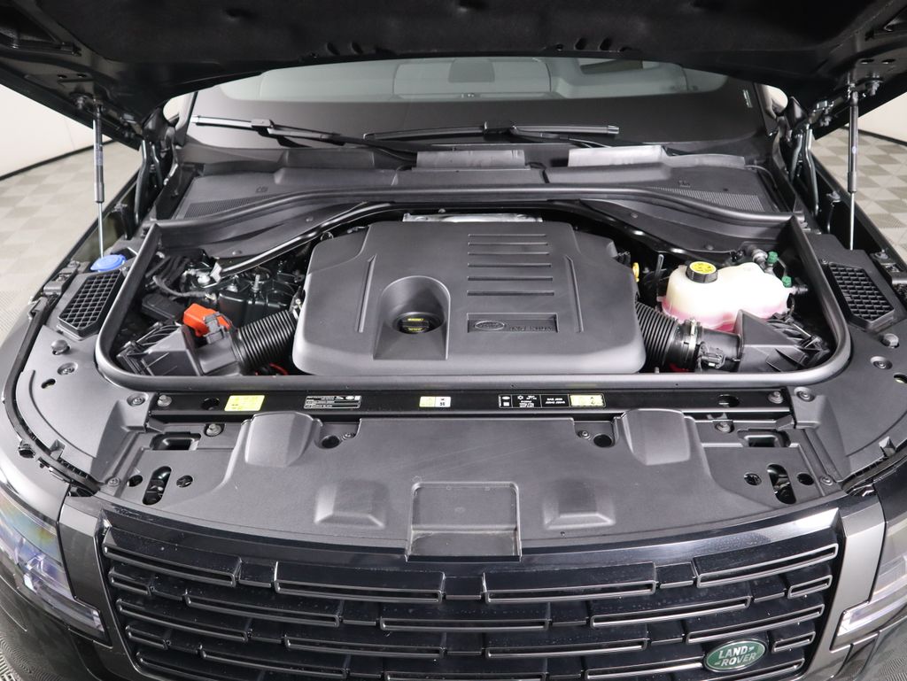 Thumbnail: 2025 Land Rover Range Rover - 30