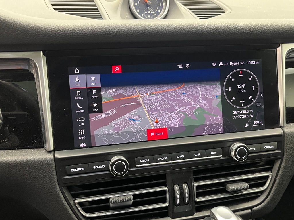 Thumbnail: 2019 Porsche Macan - 17