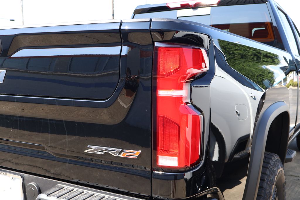 Thumbnail: 2025 Chevrolet Silverado 2500 - 8