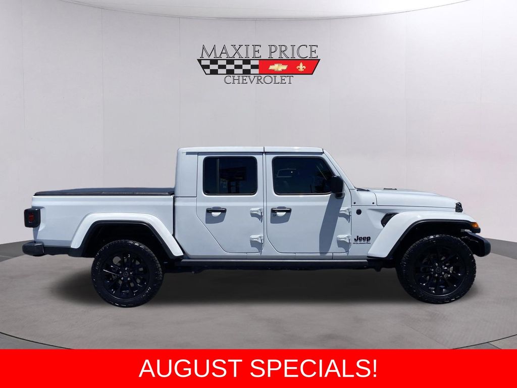 Used 2025 Jeep Gladiator Truck