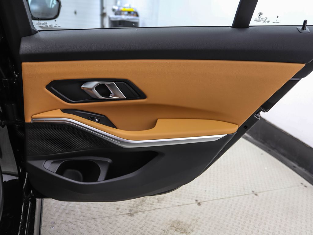 Thumbnail: 2026 BMW 3 Series - 25
