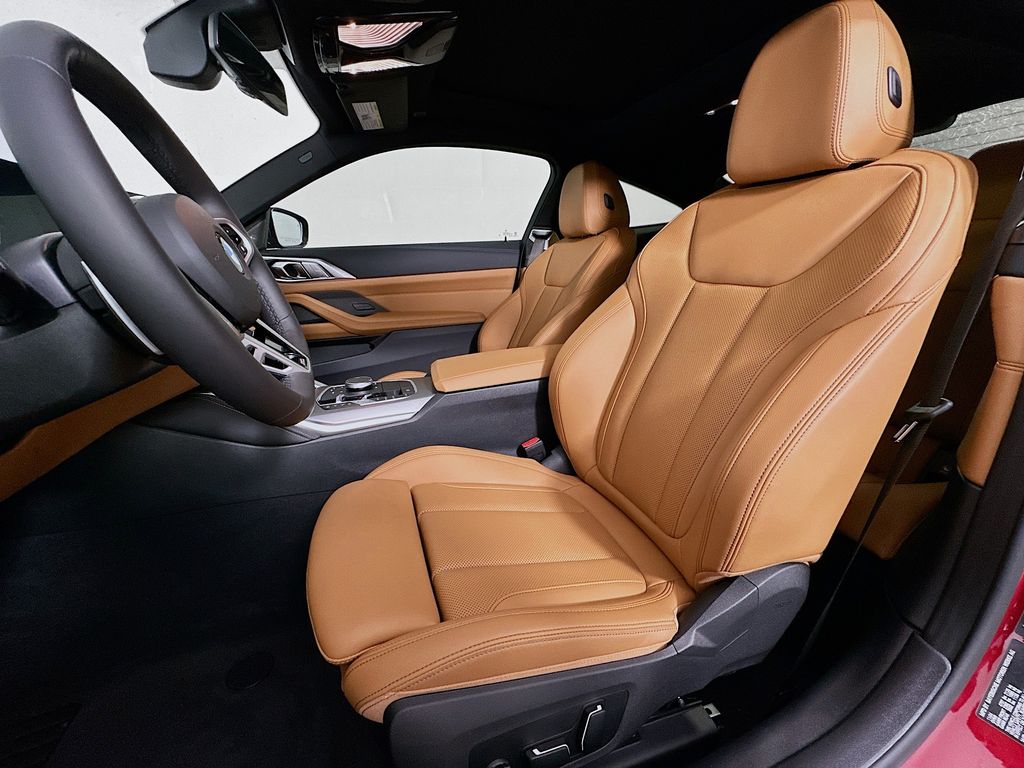 Thumbnail: 2025 BMW 4 Series - 21