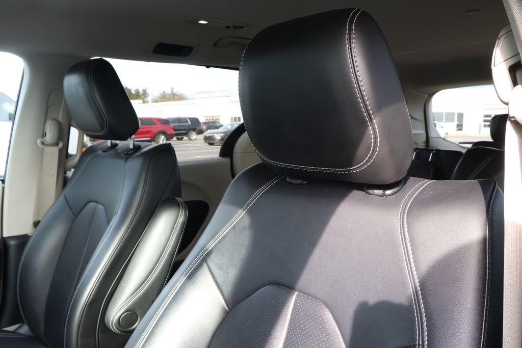 Thumbnail: 2024 Chrysler Pacifica - 14