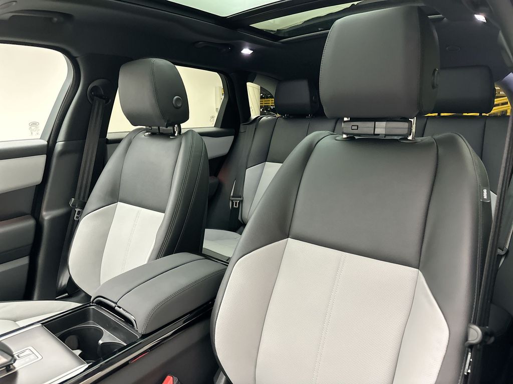 Thumbnail: 2026 Land Rover Range Rover Velar - 18