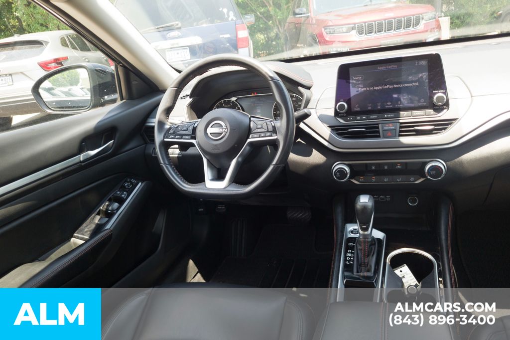 Used 2024 Black Nissan 2.5 SR image 21