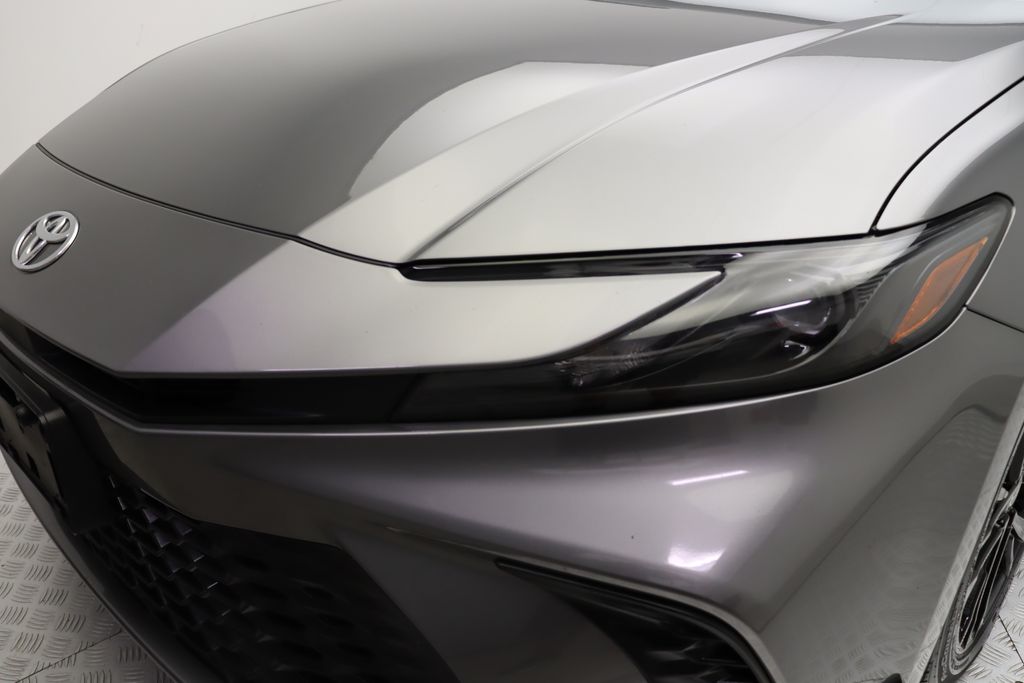 Thumbnail: 2025 Toyota Camry - 3