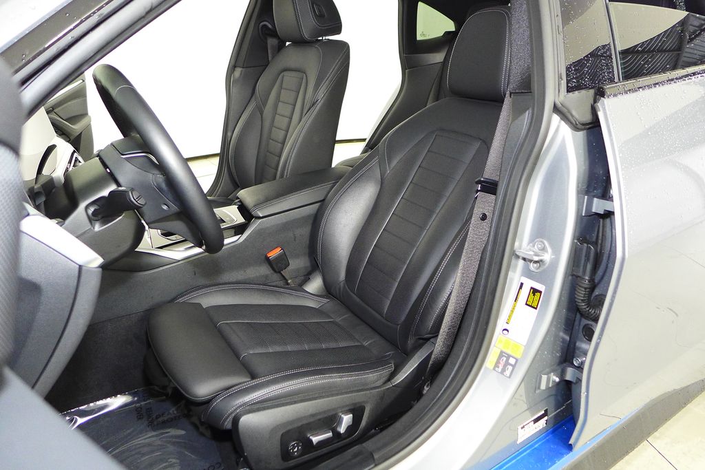 Thumbnail: 2023 BMW i4 - 22