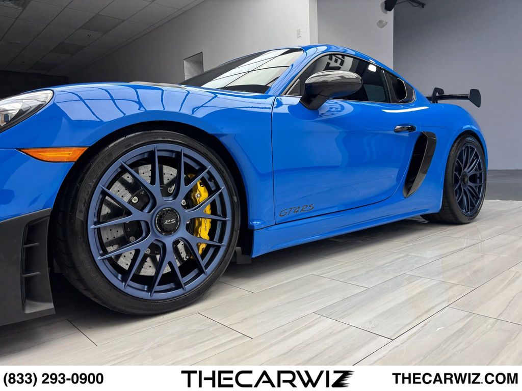 2023 Porsche 718 Cayman