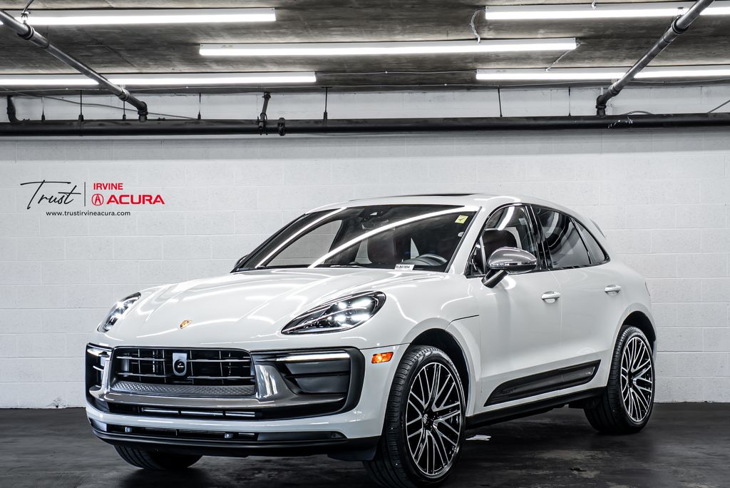 2024 Porsche Macan T