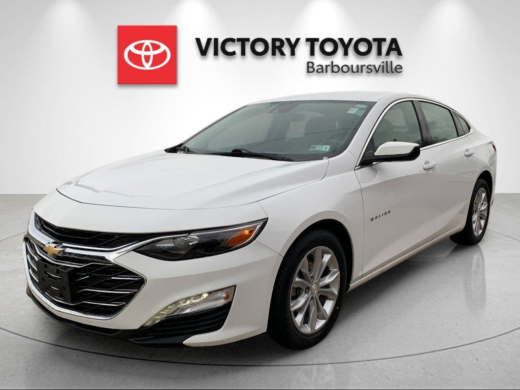 2024 Chevrolet Malibu LT with 1LT FWD