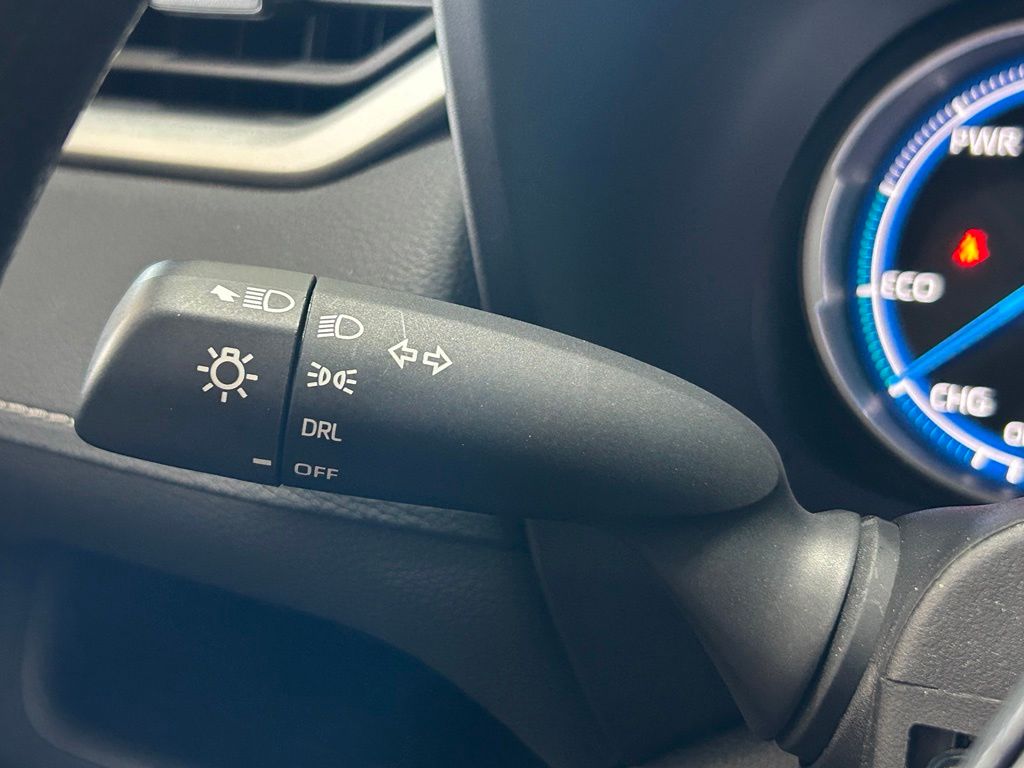 Used 2025 Magnetic Gray Metallic Toyota LE image 31