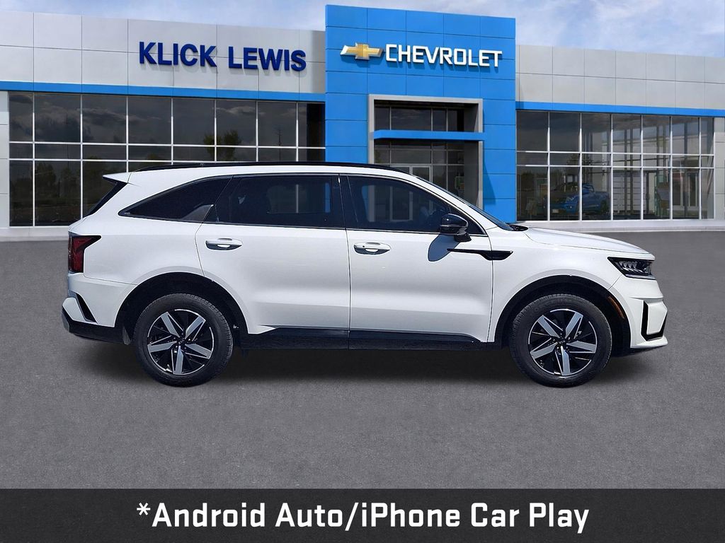 2021 Kia Sorento EX White at Rafferty Subaru