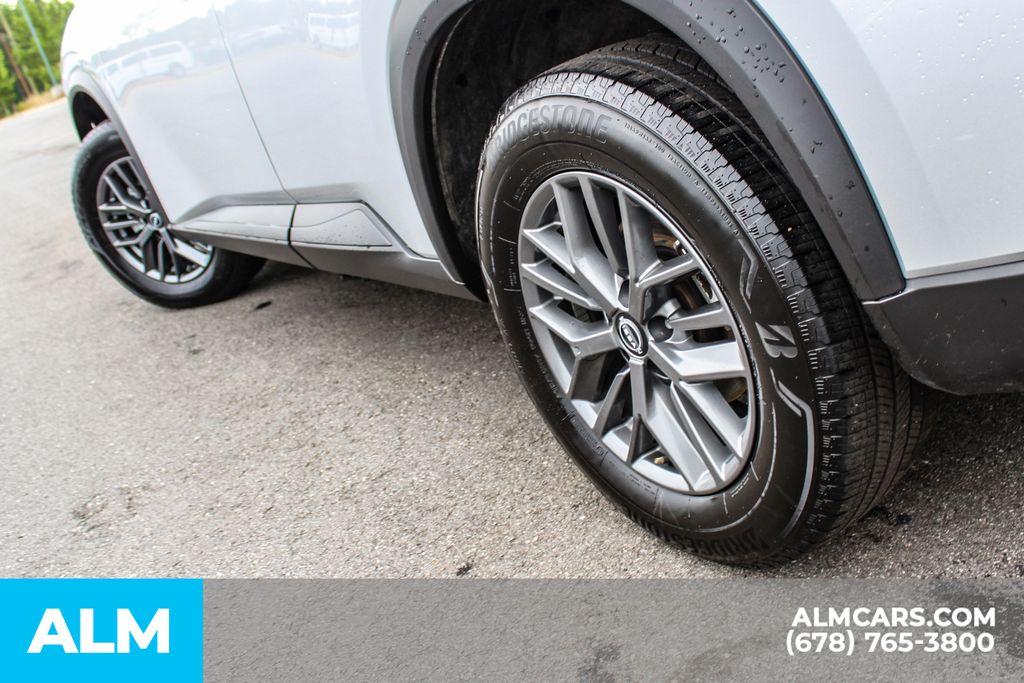 Used 2024 Silver Nissan S image 13