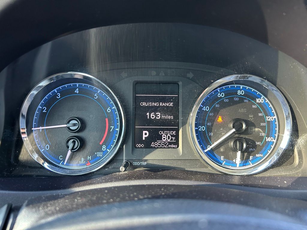 2018 Toyota Corolla LE 23