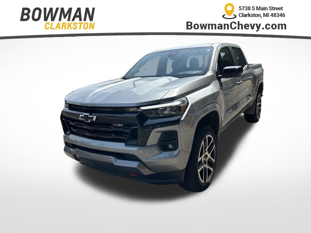 Sterling Gray Metallic 2023 Chevrolet Colorado Pickup Truck Four-Wheel Drive 8-Speed Automatic