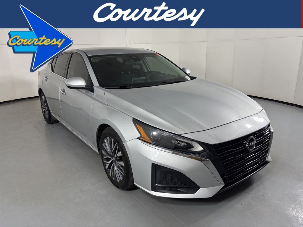 2023 Nissan Altima 2.5 SV FWD