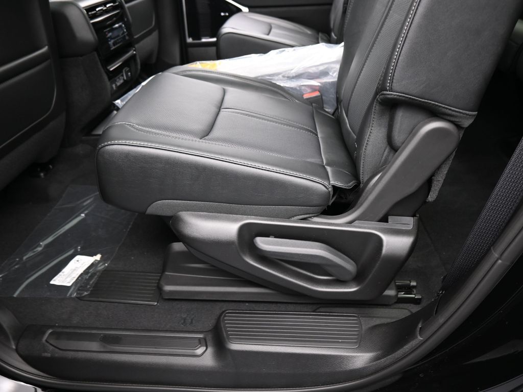 New 2026 High Gloss Black Jeep Limited image 29