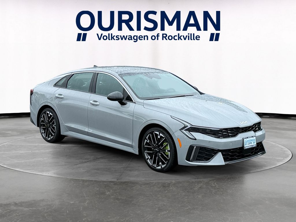 Wolf Gray 2025 Kia K5 Sedan Front-Wheel Drive 8-Speed Dual Clutch