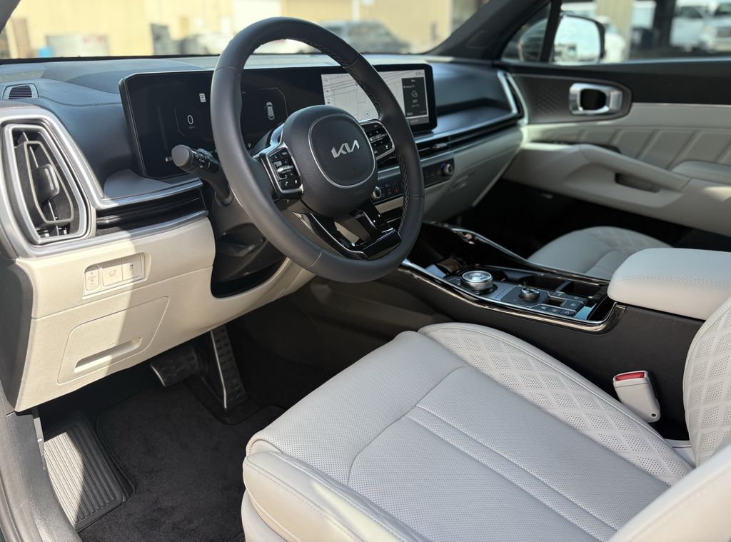 2025 Kia Sorento Hybrid SX Prestige Green at Community Kia