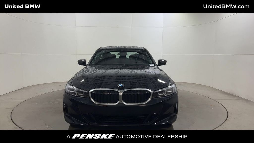Thumbnail: 2026 BMW 3 Series - 3