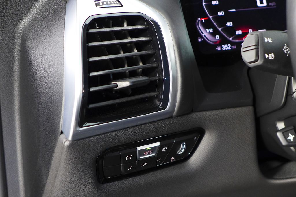 Thumbnail: 2023 BMW M8 - 26