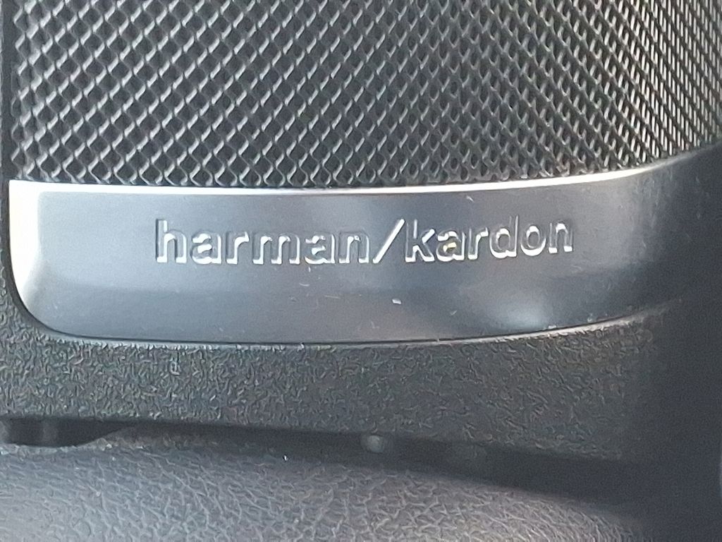 Thumbnail: 2016 Mercedes-Benz GL-Class - 29