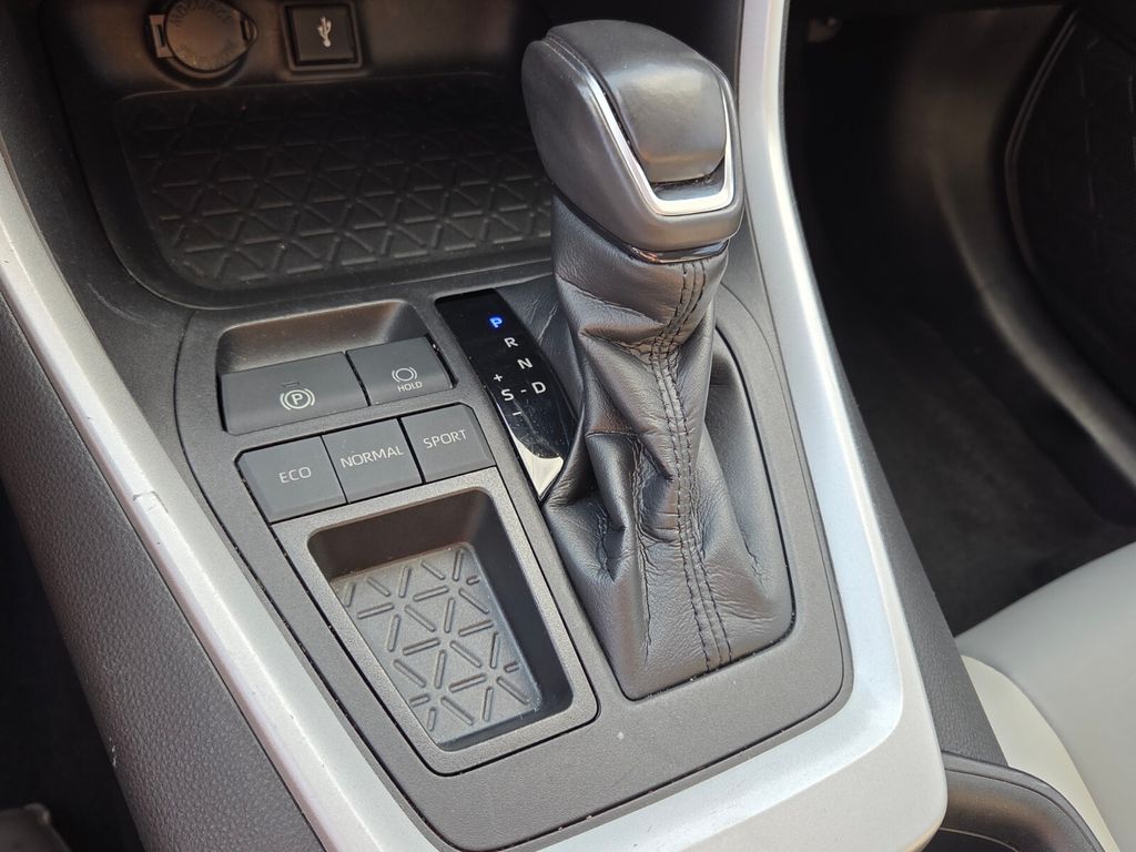 Used 2021 Toyota RAV4 SUV