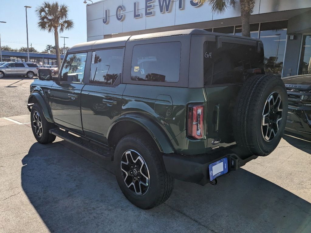 2024 Ford Bronco Outer Banks