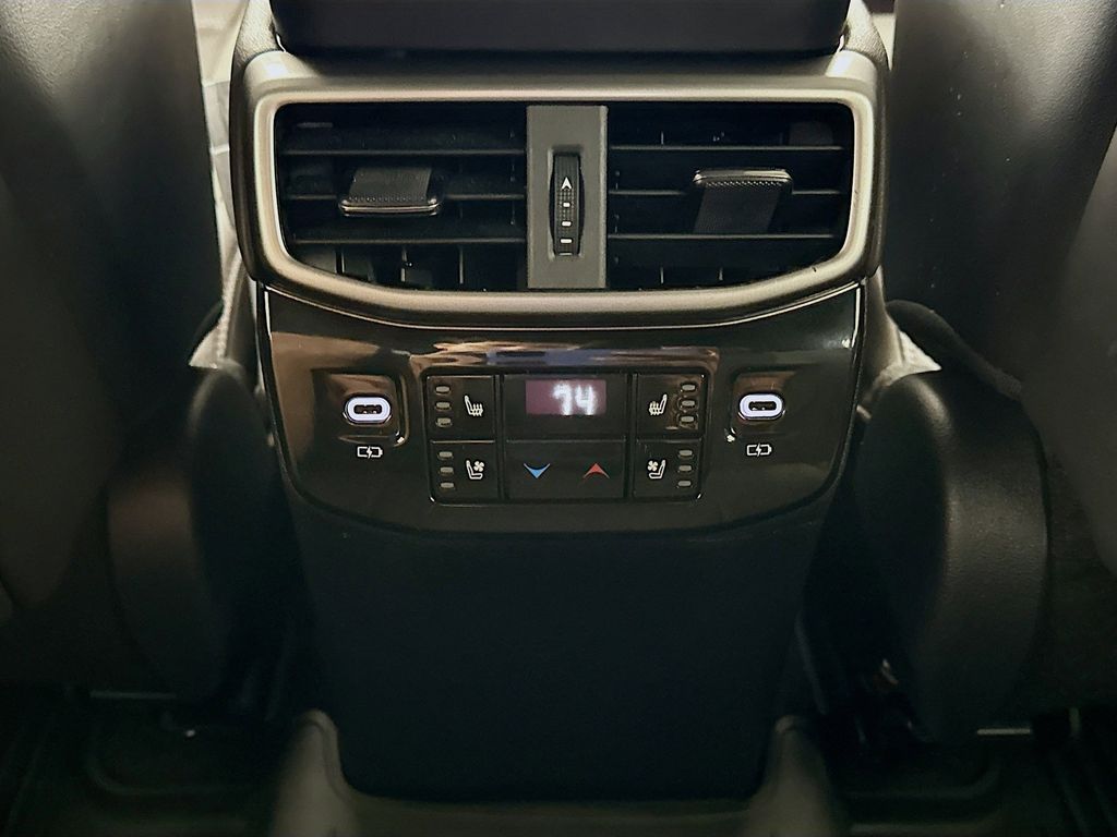 Thumbnail: 2023 Lexus RX - 27