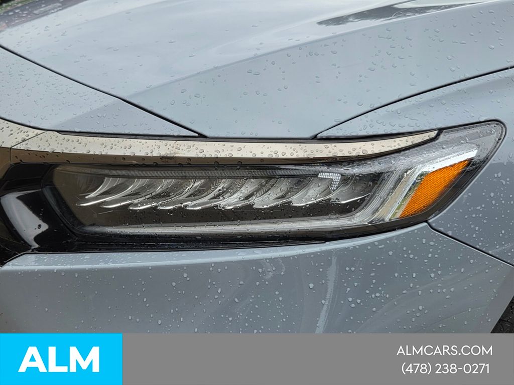 Used 2022  Honda Sport image 22